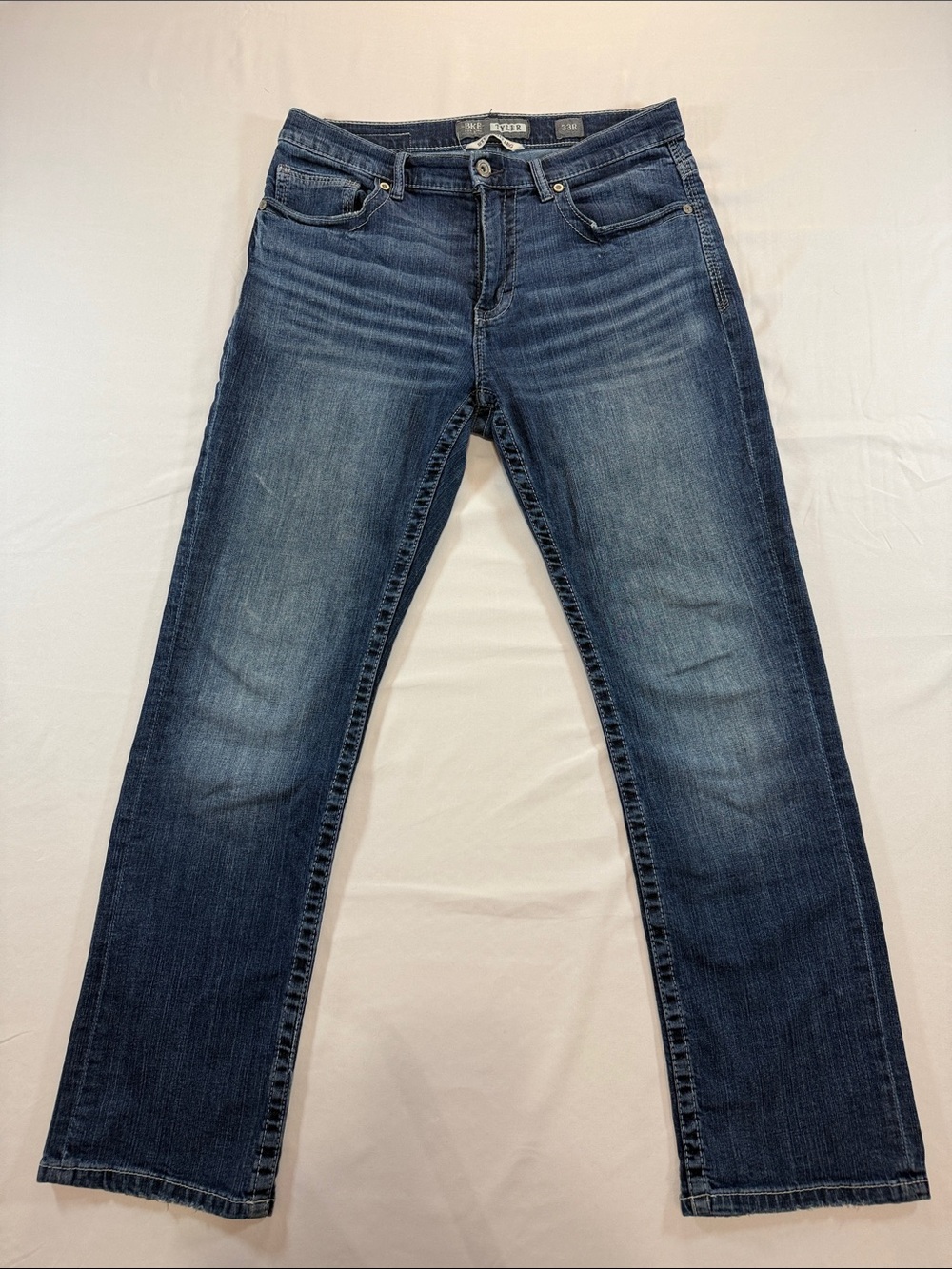 BKE Men’s Tyler Straight Jeans in Medium Dark Blue